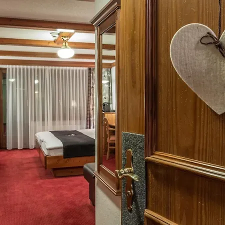 National - Matterhorn Views, Sunnegga Gateway & 4*