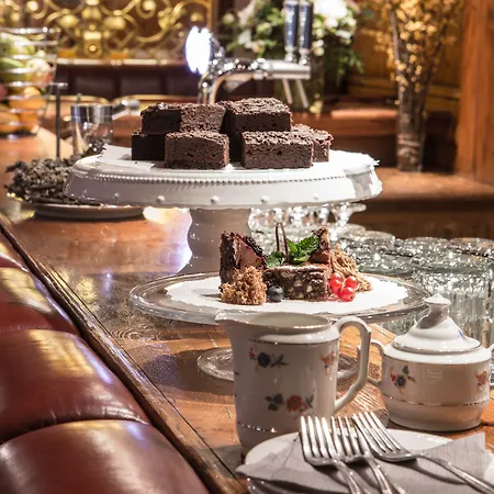 National - Matterhorn Views, Sunnegga Gateway & 4* Церматт