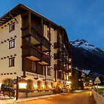 National - Matterhorn Views, Sunnegga Gateway &
